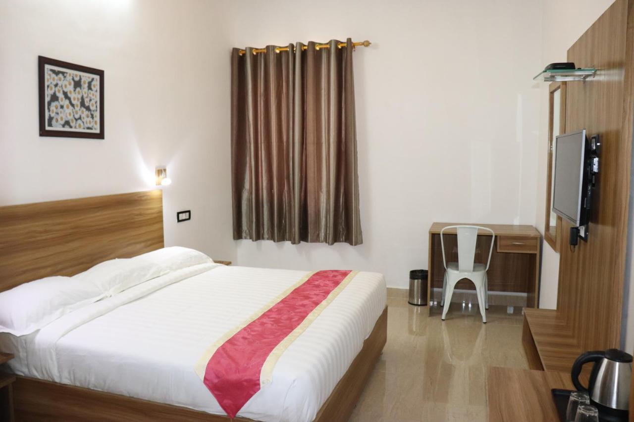 Gulnaar Guest House Chennai Exterior foto